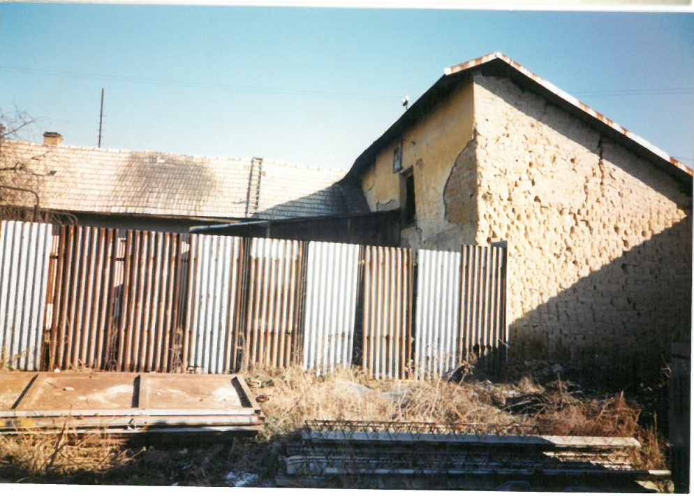1994 - bývalý pozemok p. Vidricka - pohľad z Tehelnej